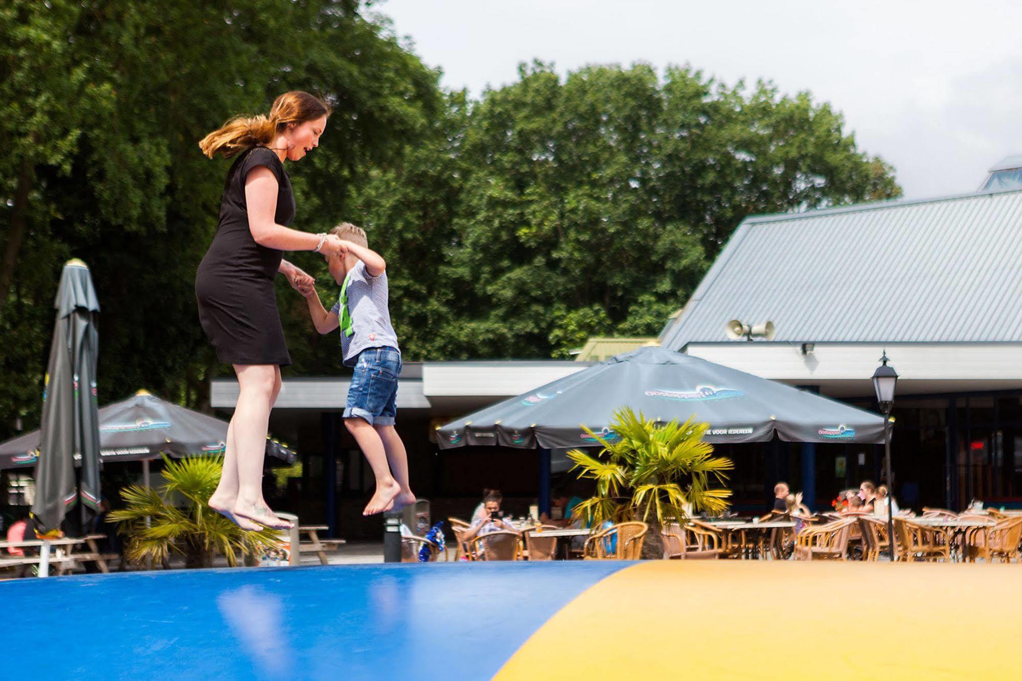 Hotel Oostappen Vakantiepark Hengelhoef Nv à Aan de Wolfsberg Extérieur photo