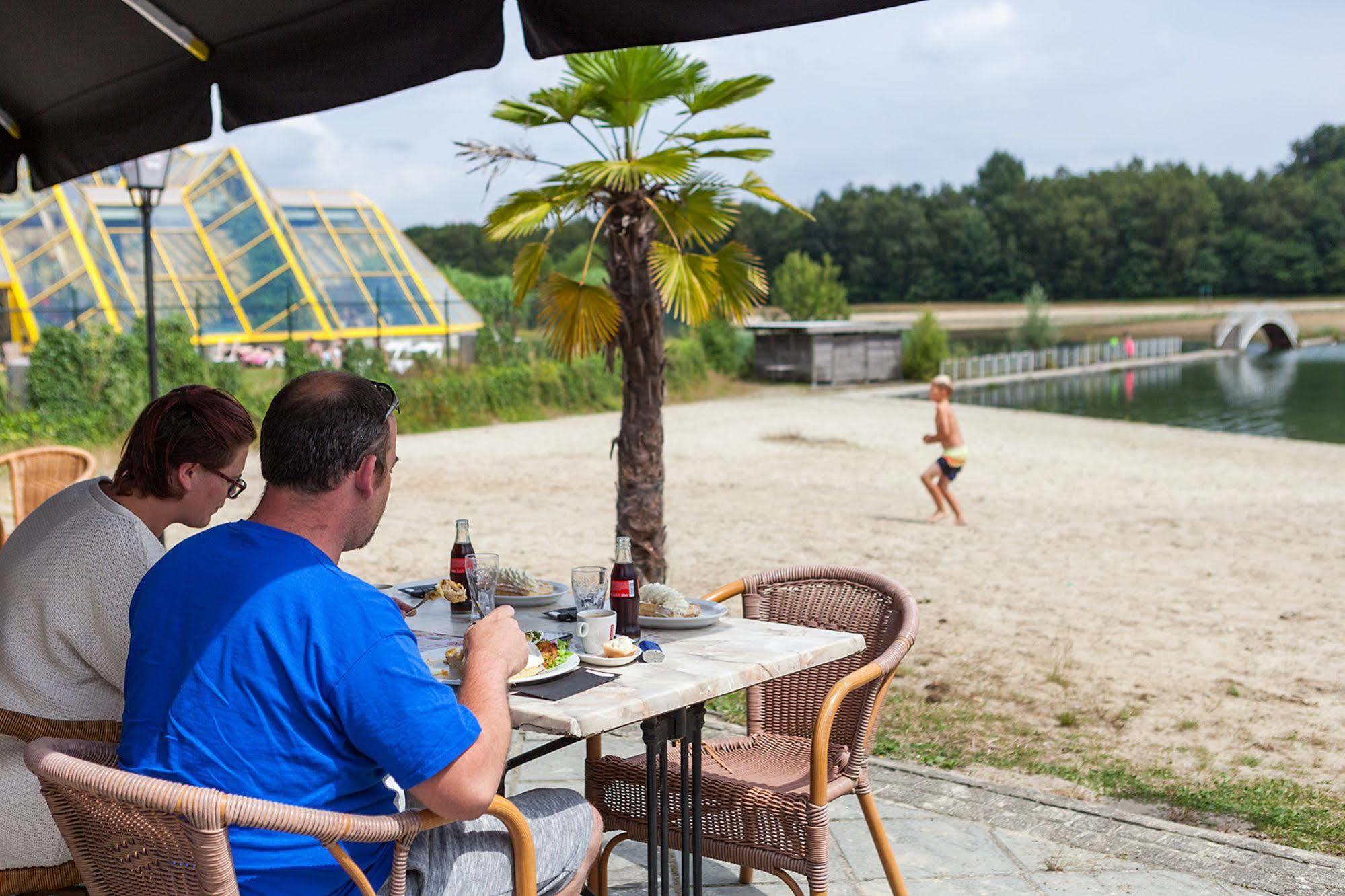 Hotel Oostappen Vakantiepark Hengelhoef Nv à Aan de Wolfsberg Extérieur photo